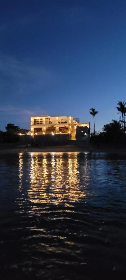 Beachfront Bed & Breakfast San Jose  Buitenkant foto